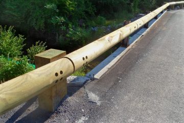 Steel-Backed Timber Guardrail Nashville Zoo